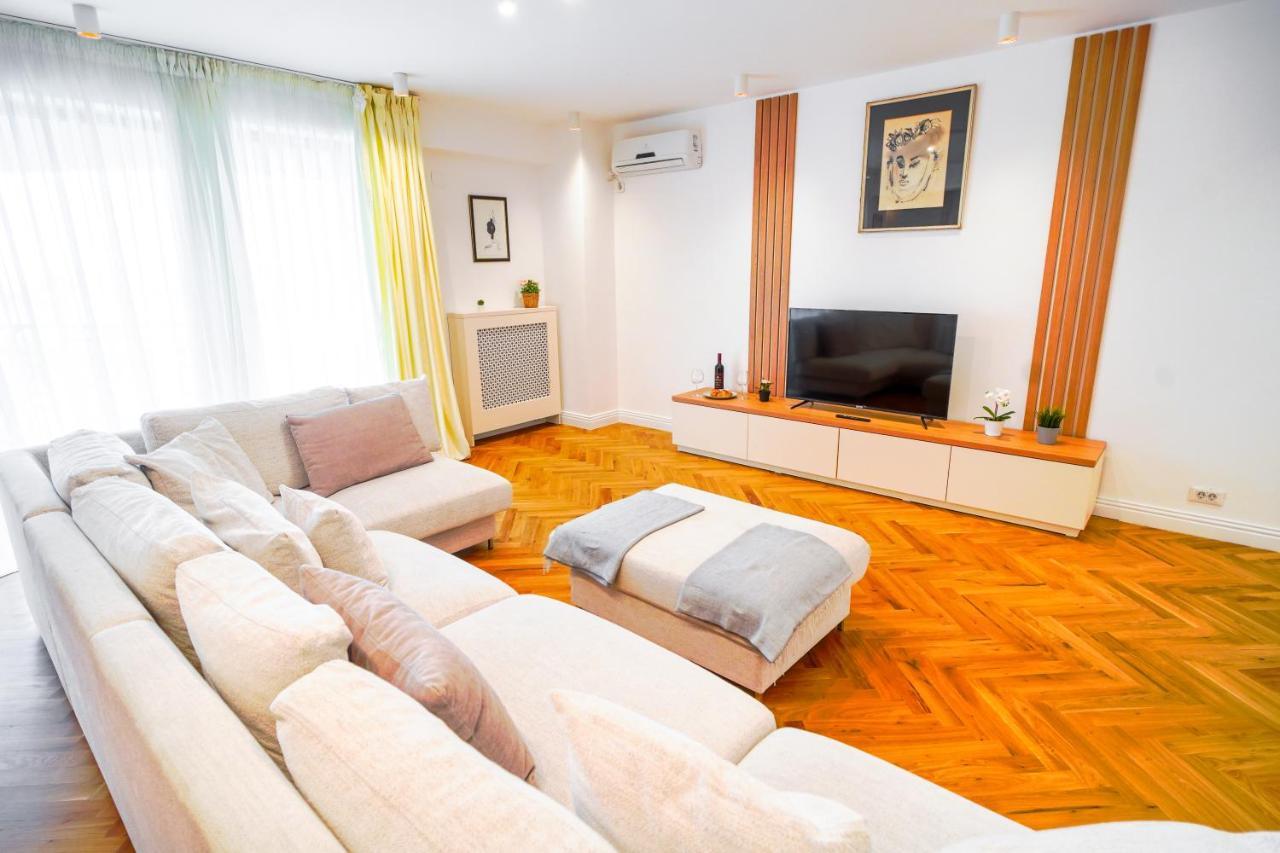 Luxury Central Park Apartment Букурещ Екстериор снимка
