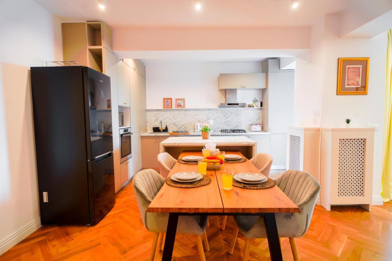 Luxury Central Park Apartment Букурещ Екстериор снимка