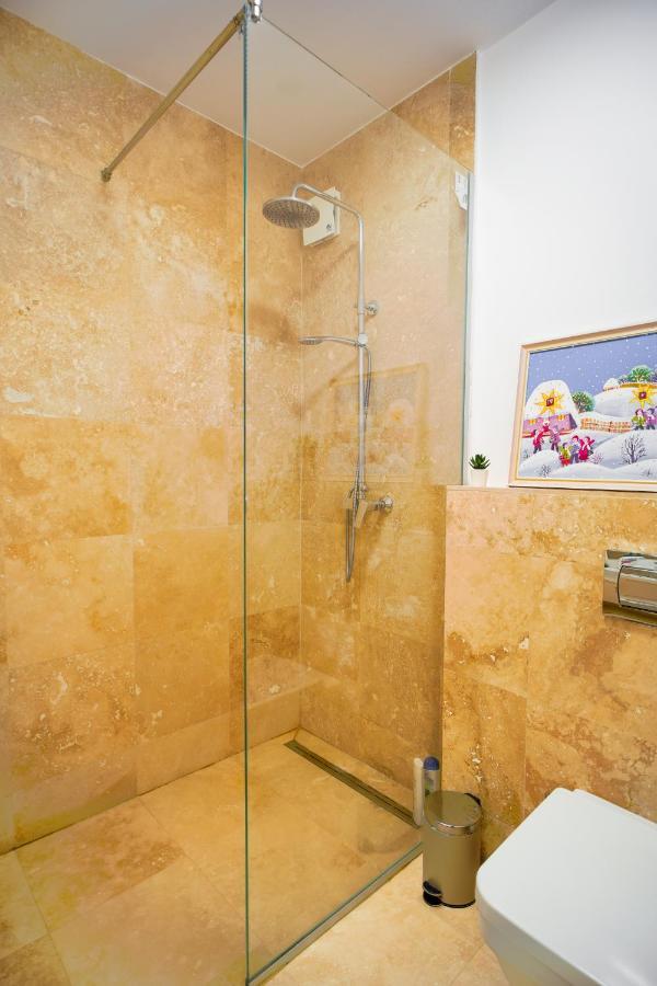 Luxury Central Park Apartment Букурещ Екстериор снимка