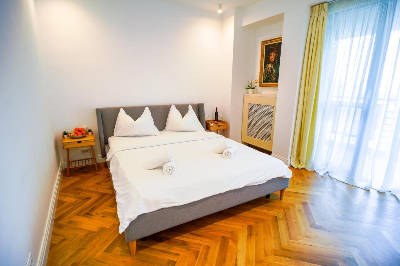 Luxury Central Park Apartment Букурещ Екстериор снимка